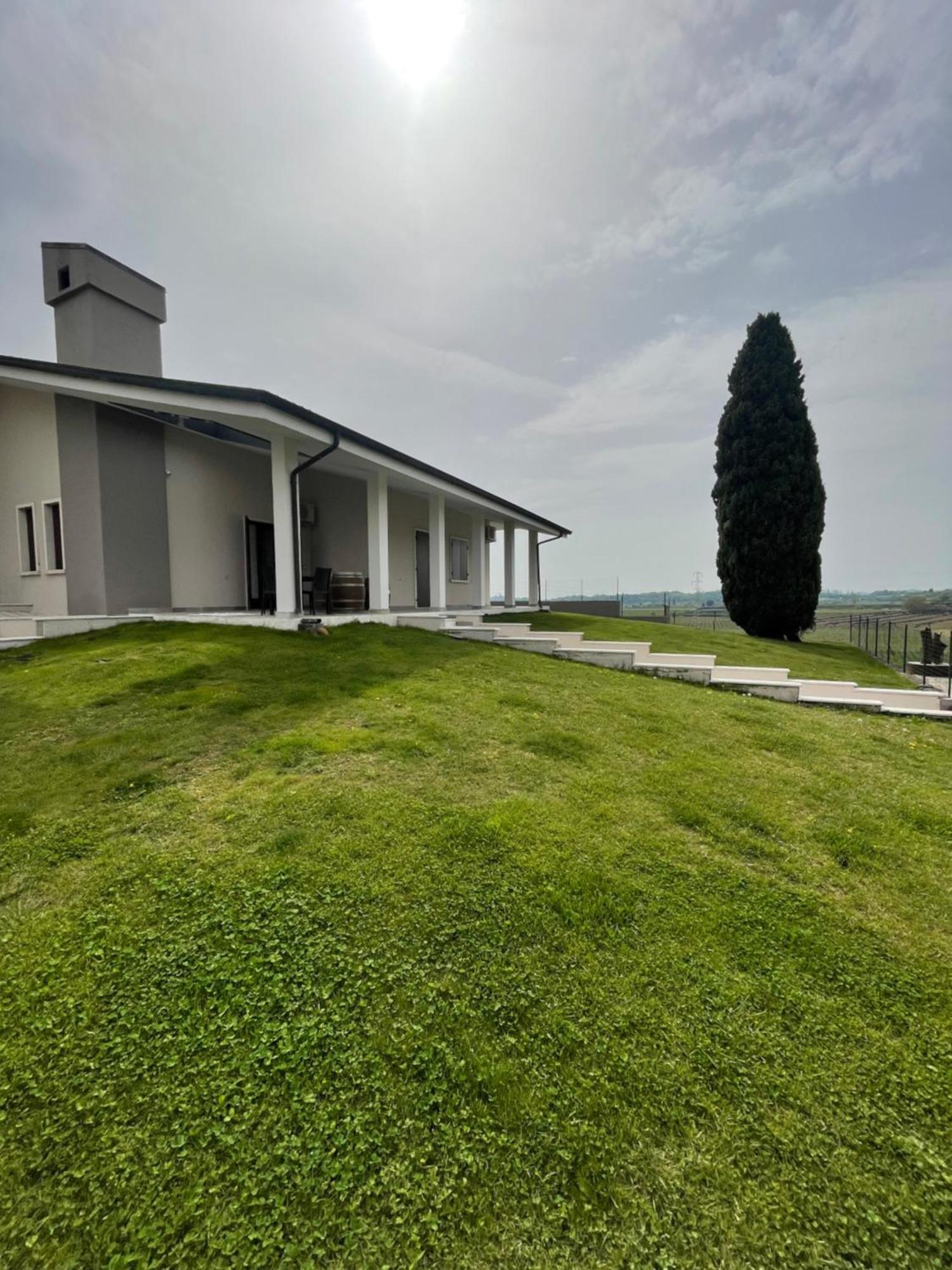 Gomes Comfort House 2 Valeggio sul Mincio Luaran gambar